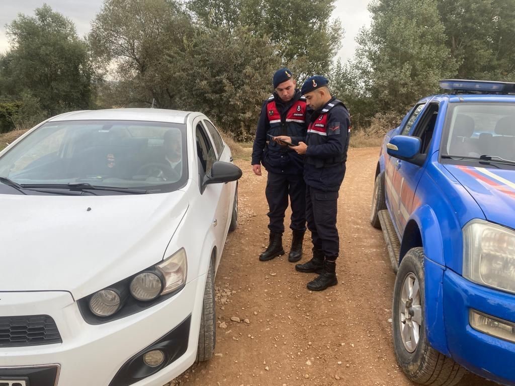 BURSA İL JANDARMA KOMUTANLIĞI EKİPLERİ TARAFINDAN YASA DIŞI BAHİS, KUMAR,
