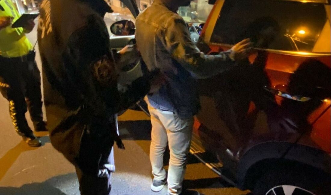 Bursa’da asayiş uygulamaları sürüyor Bursa’da polisin her gün değişik bölgelerde yaptığı şok asayiş uygulamaları