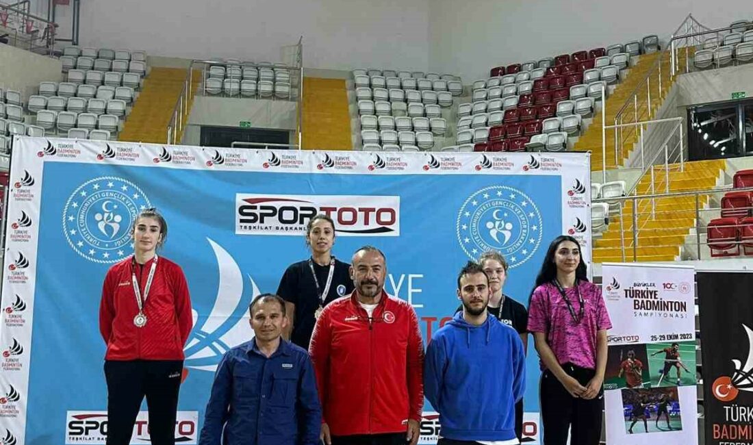 Büyükşehir Belediyesporlu badmintoncular yine zirvede SİVAS'TA GERÇEKLEŞTİRİLEN BÜYÜKLER BADMİNTON TÜRKİYE ŞAMPİYONASI'NDA BURSA BÜYÜKŞEHİR BELEDİYESPOR FIRTINASI