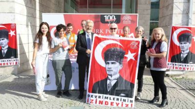 NİLÜFER BELEDİYESİ 29 EKİM CUMHURİYET BAYRAMI KUTLAMALARI İÇİN ATATÜRK POSTERİ