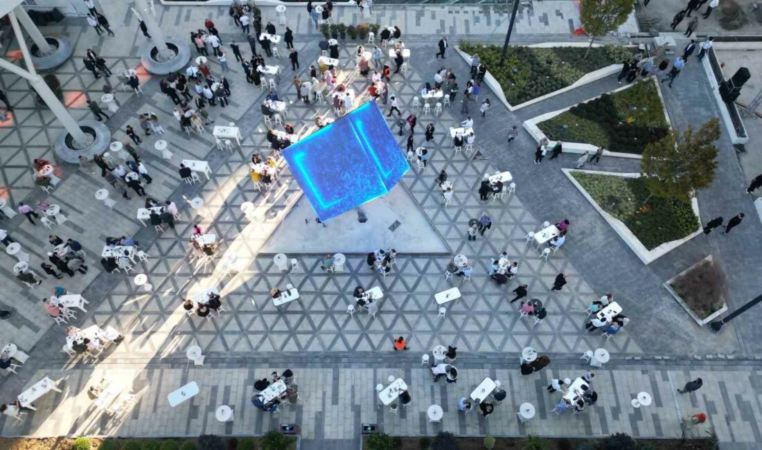 KAPILARINI AÇMAYA HAZIRLANAN DOWNTOWN EĞLENCE VE YAŞAM MERKEZİ’NDE DÜZENLENEN TANITIM