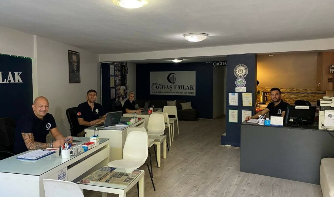 Bursa’da emlakçıların son günlerde telefonları susmuyor. Arayanların çoğu satılık veya
