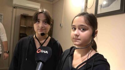 BURSA’DA İZLEDİKLERİ KARAGÖZ-HACİVAT GÖLGE OYUNUNDAN ETKİLENEN İKİZ KARDEŞLER EĞİTİM ALIP