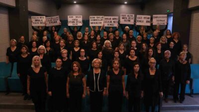 BURSA NİLÜFER KADIN KOROSU, YAZDIKLARI BESTEYİ SESLENDİREREK İSRAİL-FİLİSTİN ARASINDA GERÇEKLEŞEN