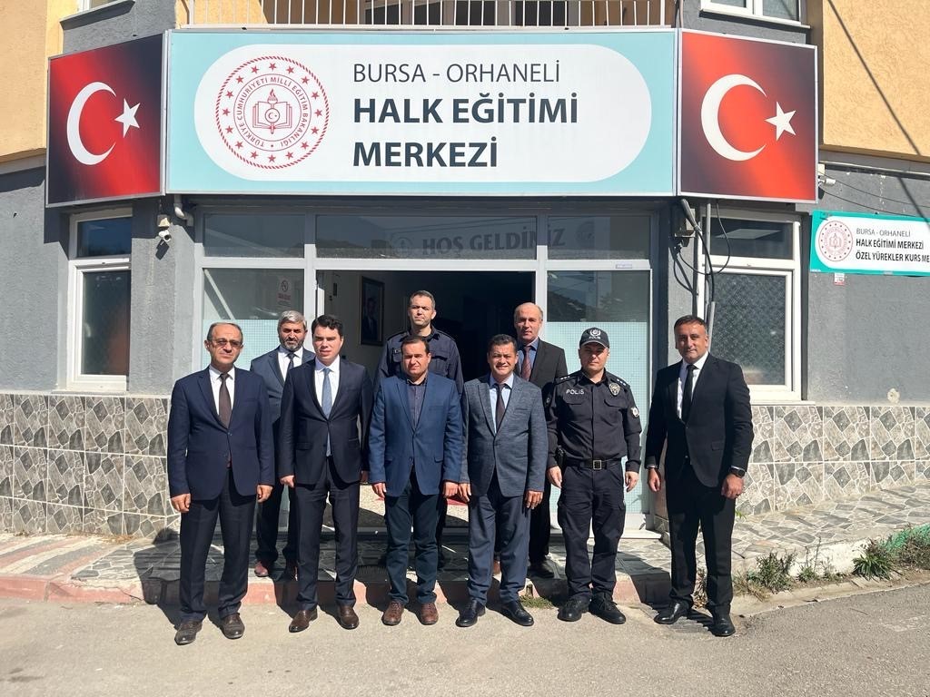 Kaymakam Tuna H.E.M çalışmalarını yerinde inceledi ORHANELİ KAYMAKAMI MUHAMMED FURKAN TUNA ORHANELİ HALK EĞİTİM MERKEZİ MÜDÜRLÜĞÜ'NÜ