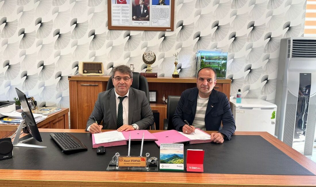 Kızılay Mudanya şubesi okullara hijyen paketi dağıttı KIZILAY MUDANYA ŞUBESİ, TEMSİLCİLİK DURUMUNDAN ŞUBE KONUMUNA GEÇMESİNİN ARDINDAN YARDIM