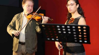 TÜRKİYE’DE KEMAN EKOLÜNÜN ÖNEMLİ TEMSİLCİLERİNDEN KEMAN VİRTÜÖZÜ CİHAT AŞKIN VE