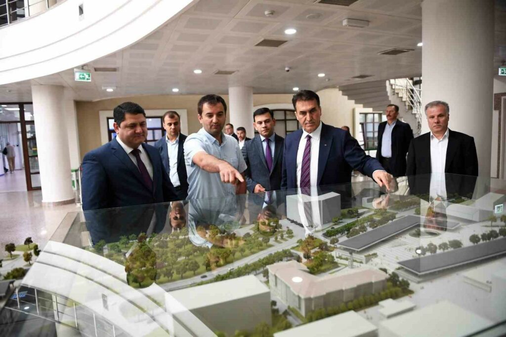 Tacikistan’dan Osmangazi projelerine tam not OSMANGAZİ BELEDİYESİ’NİN KARDEŞ BELEDİYESİ TACİKİSTAN’IN DANGARA BELEDİYESİ, OSMANGAZİ BELEDİYE BAŞKANI