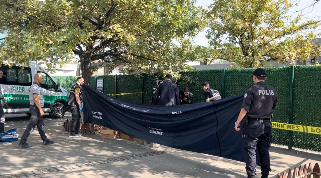 Bursa, Şehirlerarası Otobüs Terminali'nde bir kişi ölü bulundu.