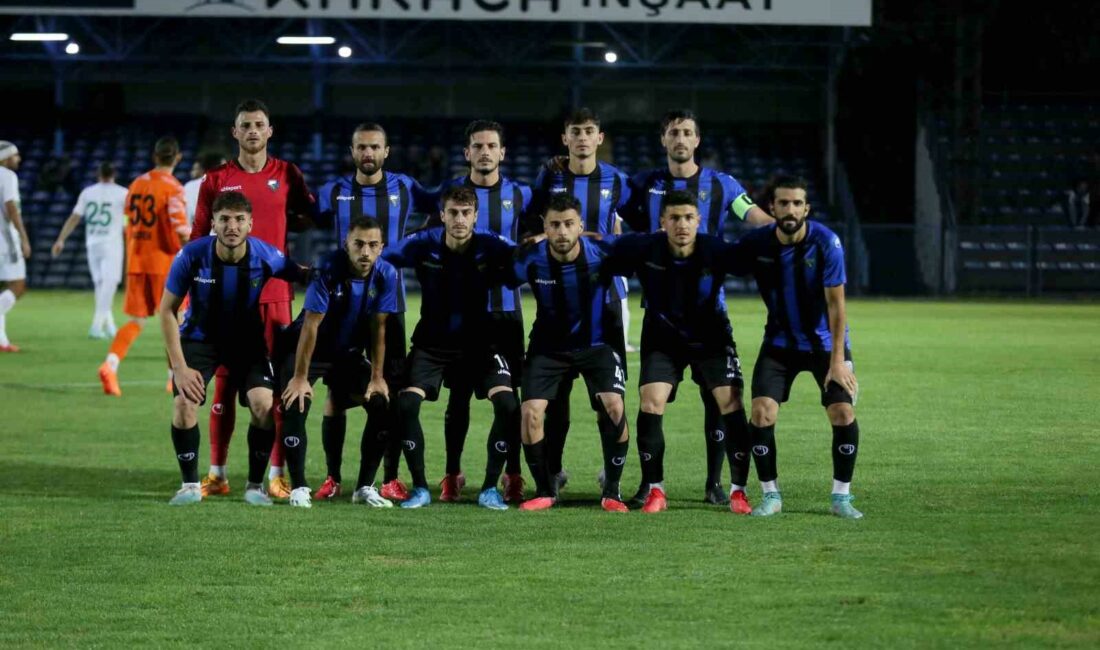 Karacabey Belediyespor, Kırşehir’i ezdi geçti TFF 2. Lig’in 5. haftasında Karacabey Belediyespor, sahasında Kırşehir FSK’yı
