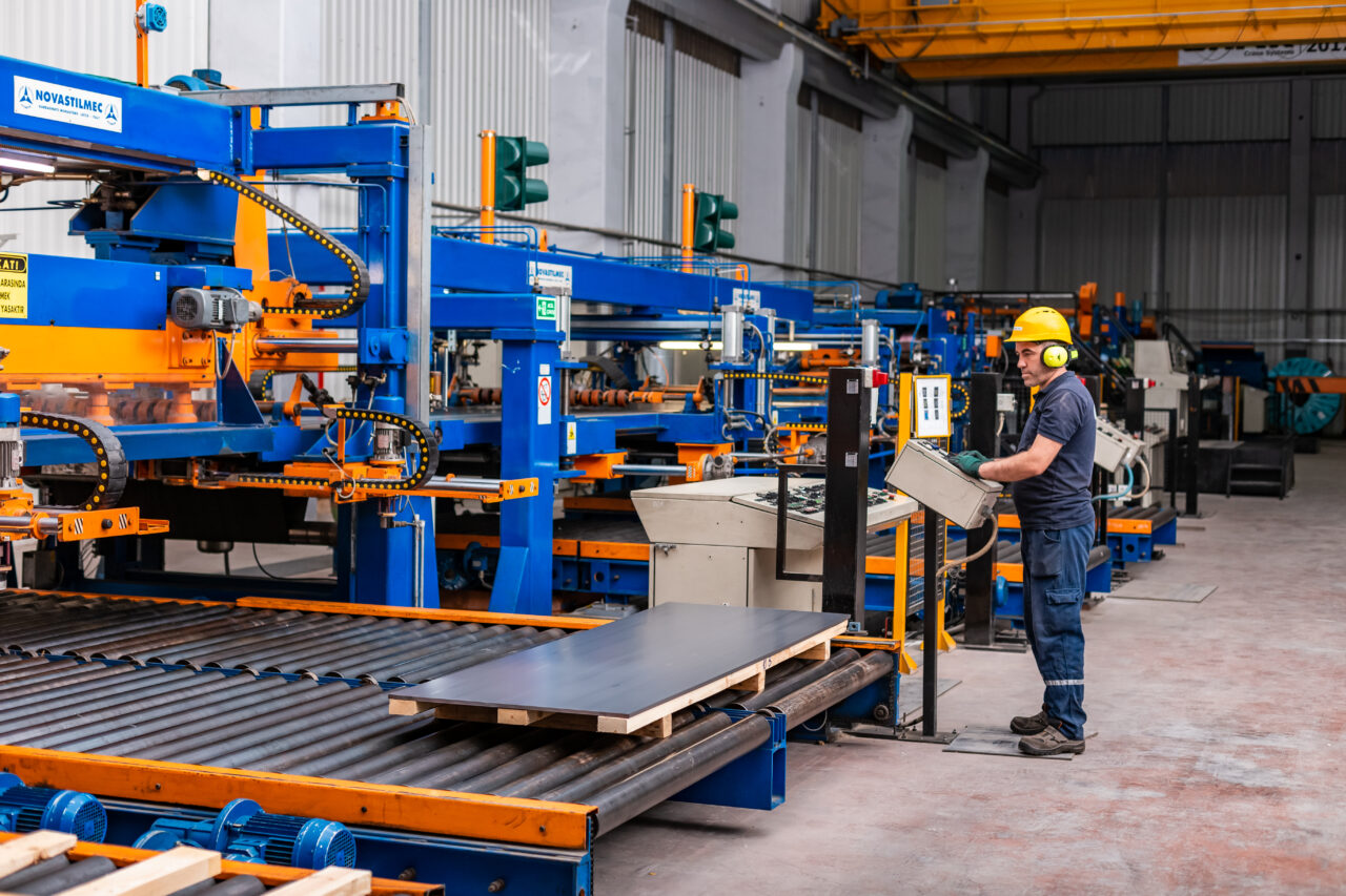 Parladı Metal bünyesinde kurulan Lazer işletme firması ürünlerini Rusya'dan Mısır'a