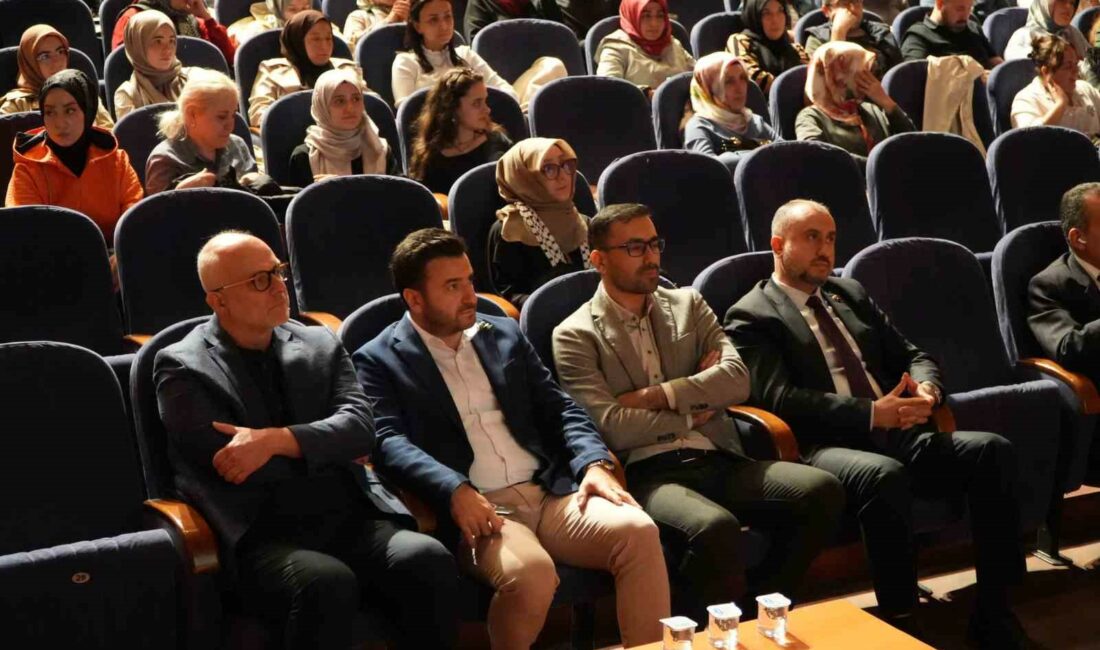 Bursa Büyükşehir’den ailelere ‘iletişim semineri’ BURSA BÜYÜKŞEHİR BELEDİYESİ TARAFINDAN ‘GÜÇLÜ AİLE, GÜÇLÜ TOPLUM’ TEMASIYLA DÜZENLENEN