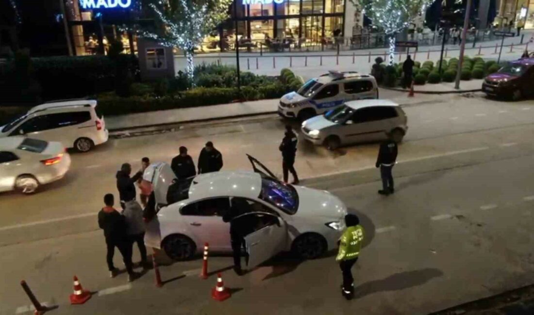 Bursa’da 2 bin 669 araç kontrol edildi Bursa Asayiş Şube Müdürlüğü tarafından, asayiş suçlarına yönelik sabit yol,