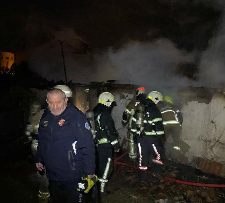 Bursa’da 90 yaşındaki kadın yangında hayatını kaybetti KÖY EVİNDEKİ YANGINDA YAŞLI KADIN HAYATINI KAYBETTİ