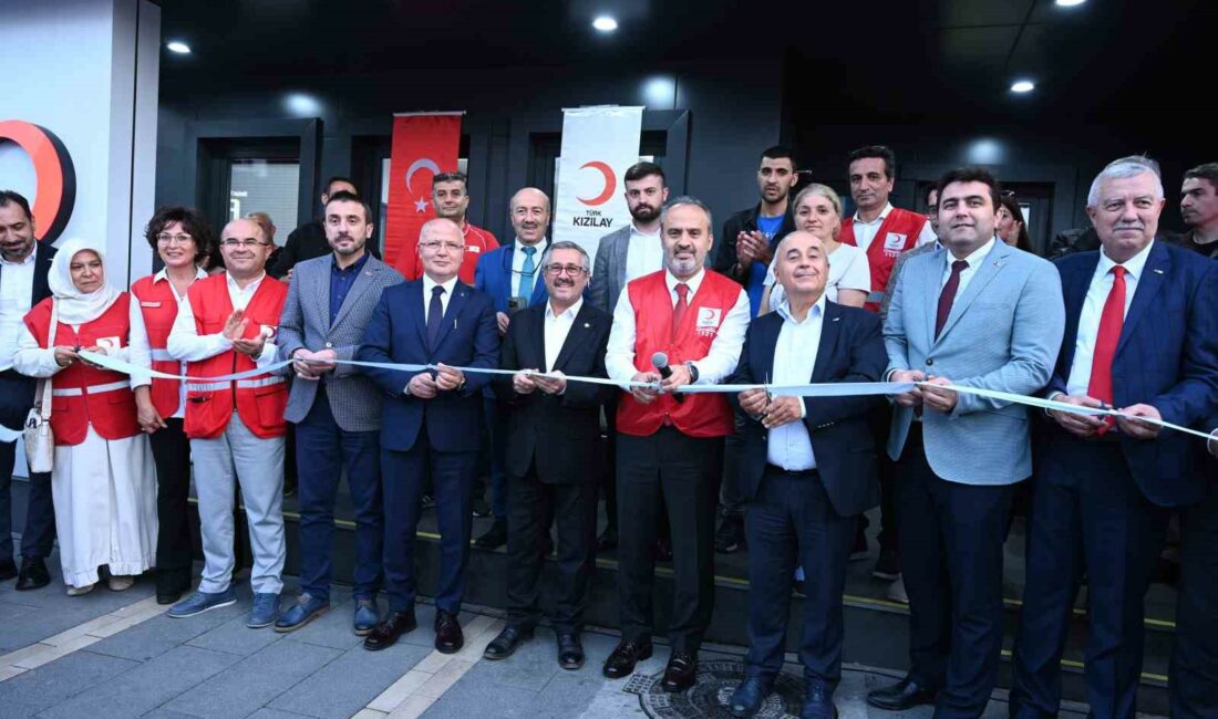 Bursa’da Kızılay’a erişim artık çok daha kolay BURSA’DA DAHA ÖNCE KENT MEYDANINDA MOBİL ARAÇLARLA HİZMET VEREN KIZILAY,