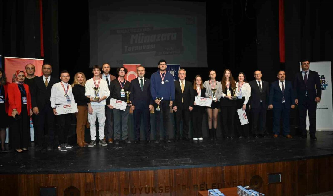 Bursa’da münazarada fikirler yarıştı BURSA BÜYÜKŞEHİR BELEDİYESİ VE İL MİLLİ EĞİTİM MÜDÜRLÜĞÜ İŞ BİRLİĞİNDE