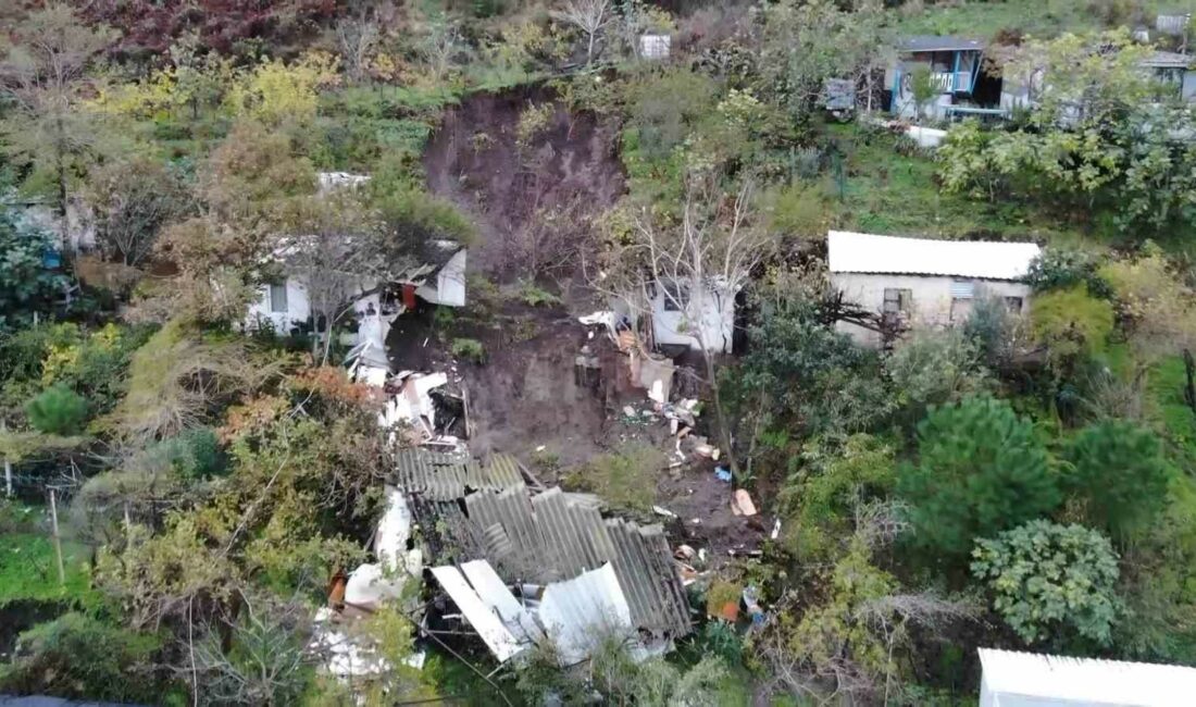 Bursa’da sel ve heyelan evi yuttu BURSA’DA ŞİDDETLİ YAĞIŞ SELE NEDEN OLDU. MUDANYA İLÇESİNE BAĞLI BAZI