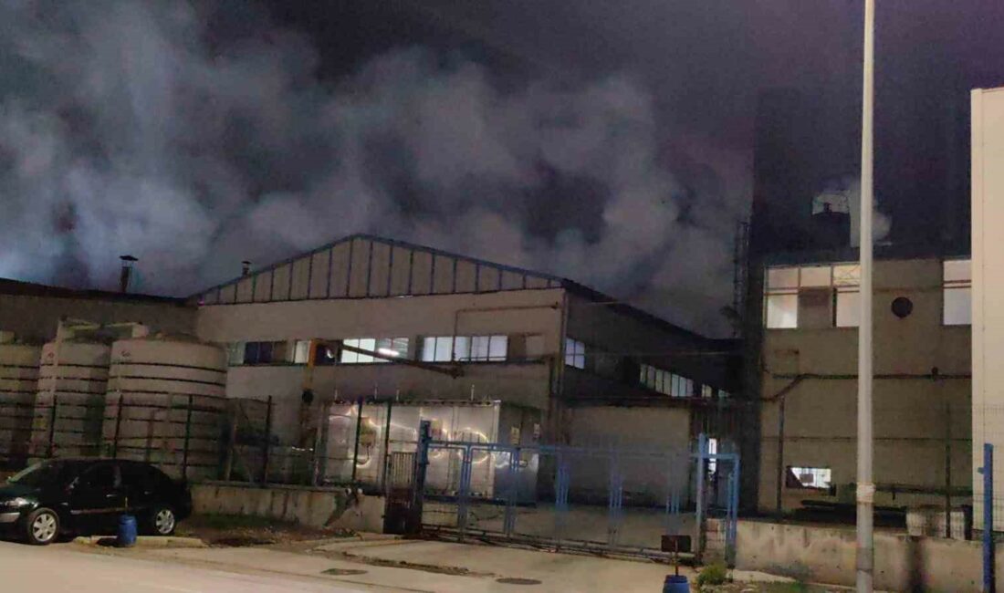 Bursa’da tekstil fabrikasında yangın BURSA'NIN İNEGÖL İLÇESİNDE ORGANİZE Bursa’nın İnegöl ilçesinde Organize Sanayi Bölgesi’nde