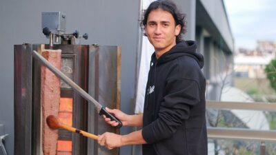 BURSASPORLU OYUNCULAR VE YÖNETİM YEMEKTE BİR ARAYA GELDİ.