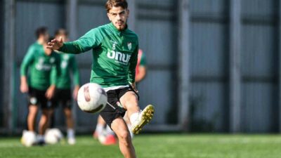 BURSASPOR'DA KIRKLARELİSPOR MAÇI HAZIRLIKLARI BUGÜN YAPILAN İDMANLA DEVAM ETTİ.