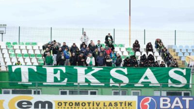 BURSASPOR TARAFTARI UYGULANAN YASAĞA İSYAN ETTİ.