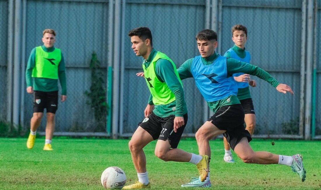 Bursaspor’da 1461 Trabzon FK maçı hazırlıkları devam ediyor BURSASPOR'DA BUGÜN YAPILAN İDMANLA 1461 TRABZON FK MAÇI HAZIRLIKLARI DEVAM