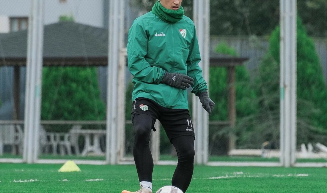 Bursaspor’da Esenler Erokspor maçı hazırlıkları başladı BURSASPOR'DA ESENLER EROKSPOR MAÇI HAZIRLIKLARI BAŞLADI.