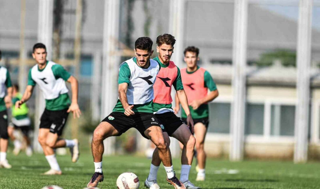 Bursaspor’da, Kırklarelispor maçı hazırlıkları başladı BURSASPOR'DA KIRKLARELİSPOR MAÇI HAZIRLIKLARI BUGÜN YAPILAN İDMANLA BAŞLADI.