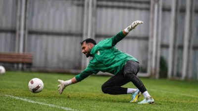 BURSASPOR’DA, KIRKLARELİSPOR MAÇI HAZIRLIKLARI BUGÜN YAPILAN İDMANLA DEVAM ETTİ. YEŞİL-BEYAZLILAR