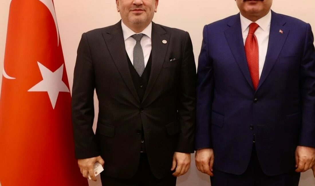 SAĞLIK BAKANI FAHRETTİN KOCA İLE GÖRÜŞEN BURSA MİLLETVEKİLİ AYHAN SALMAN