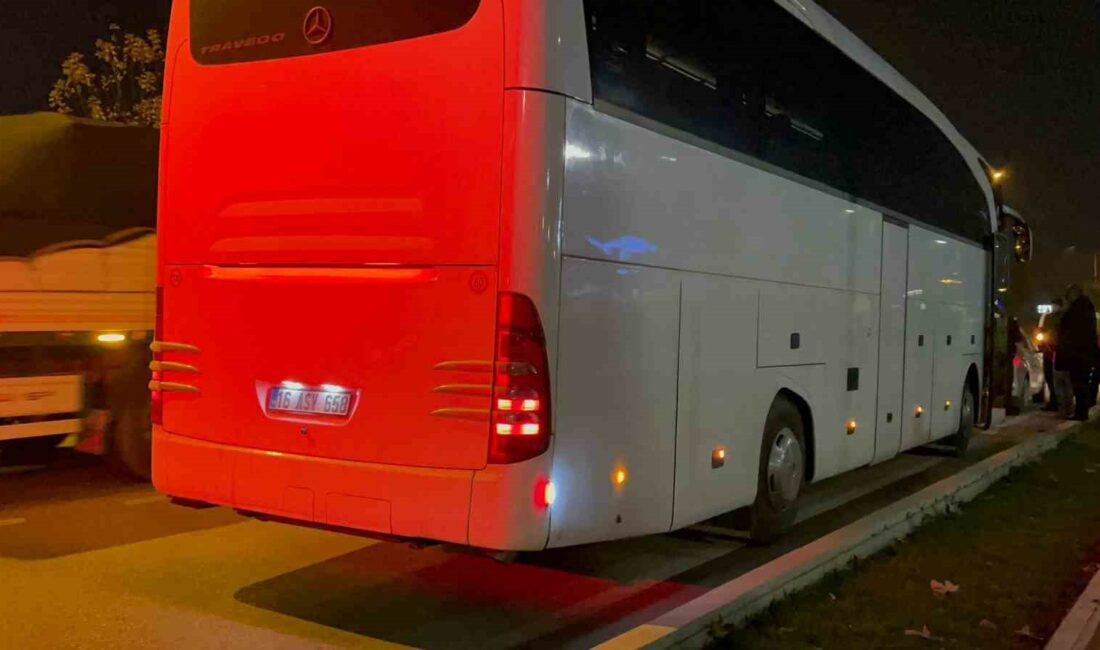 Çalıntı otobüs ile Anıtkabir gezisi İnegöl’de son buldu BURSA'NIN NİLÜFER İLÇESİNDEN ALDIĞI 40 YOLCUYLA ANKARA'YA ANITKABİR ZİYARETİNE GİTMEK