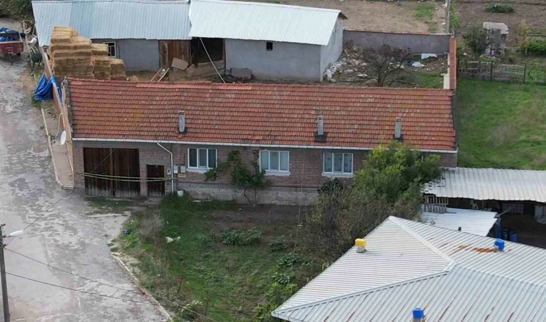 Bursa’da eşini ve çocuklarını öldüren adamın arkadaşı konuştu Bursa’da eşini ve iki çocuğunu öldürdükten sonra intihar eden Samet