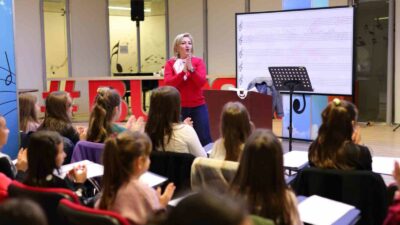 BURSA BÜYÜKŞEHİR BELEDİYESİ ORKESTRA ŞUBE MÜDÜRLÜĞÜ’NÜN HER SENE VERDİĞİ 23