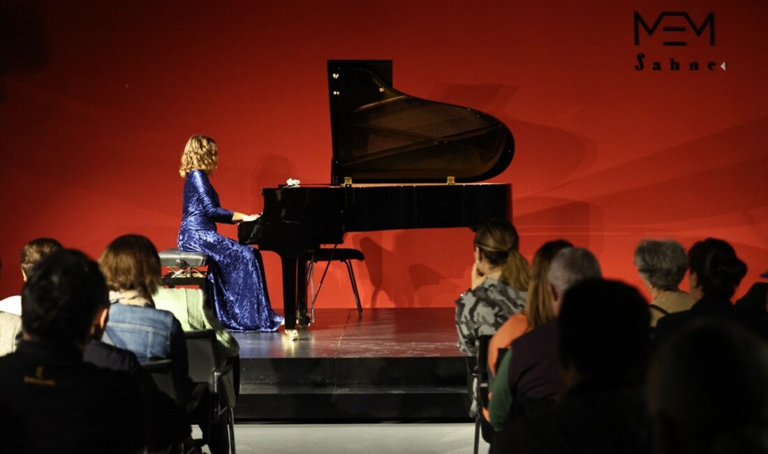 TÜRKİYE’NİN GENÇ YETENEKLERİNDEN BİRİ OLAN PİYANİST İDİL NAZ ALICI, ‘MEM