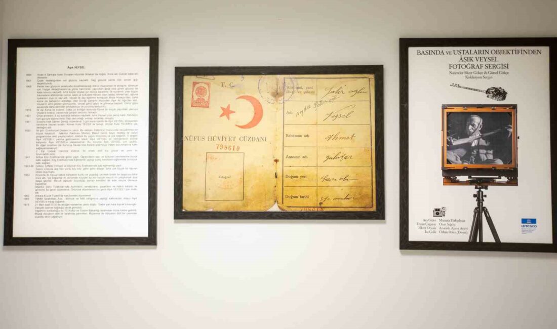 BURSA'DA BU YIL 13.'SÜ DÜZENLENEN BURSA ULUSLARARASI FOTOĞRAF FESTİVALİ'NDE, BİR