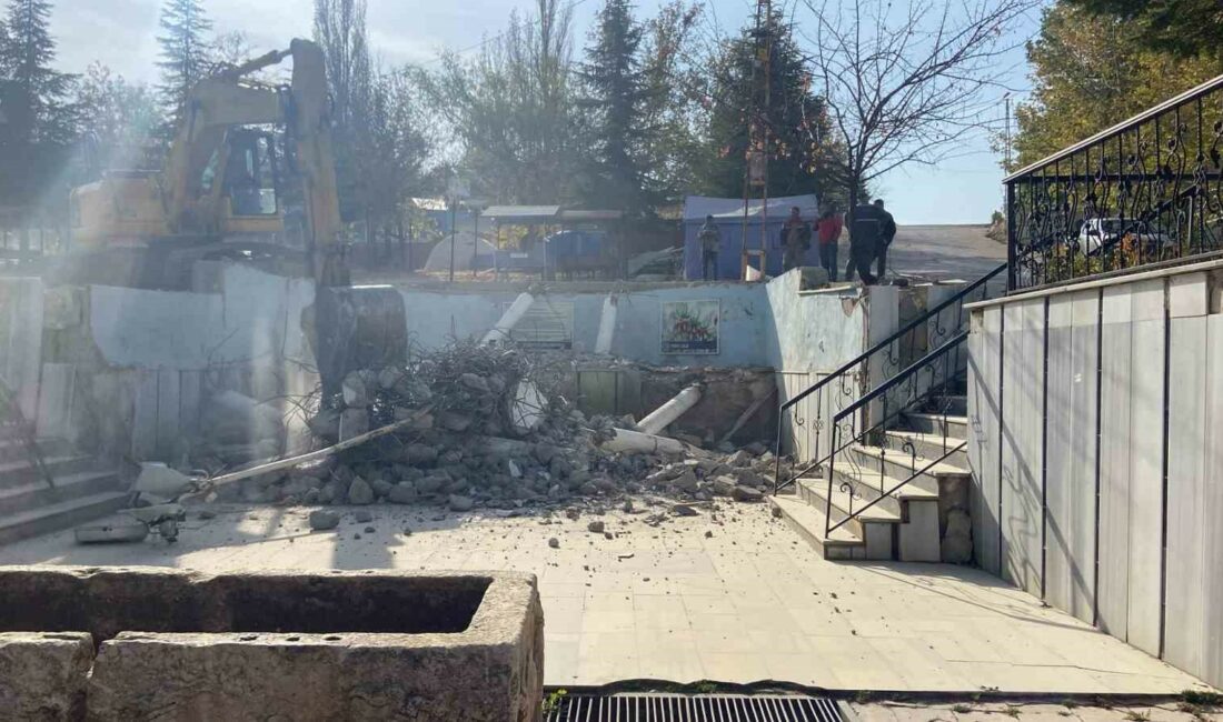 GÜRSU BELEDİYESİ, KARDEŞ BELEDİYE OLDUĞU VE KAHRAMANMARAŞ DEPREMLERİNDEN ETKİLENEN EKİNÖZÜ