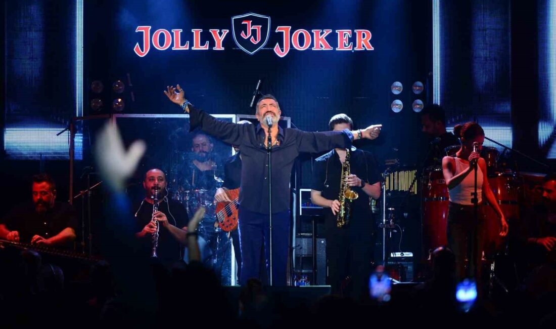 Hakan Altun, Bursalı dinleyicileriyle buluştu FANTEZİ MÜZİĞİNİN GÜÇLÜ SESİ HAKAN ALTUN, BURSA’DA SEVENLERİYLE BİR ARAYA