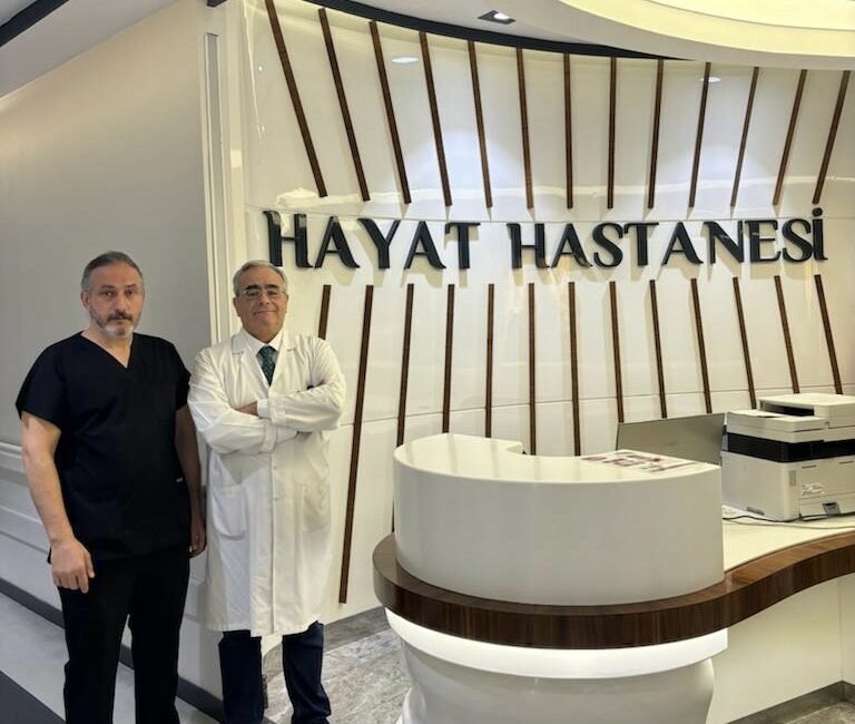 PROF. DR. TUFAN KALELİ VE OP. DR. ABDULLAH KÜÇÜKALP