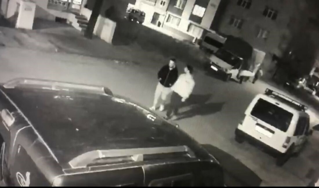 Her cumartesi soygun için Bursa’ya gelip tespih çaldılar İSTANBUL VE AYDIN'DAN CUMARTESİ GÜNLERİ BURSA'YA GELEREREK 12 FARKLI HIRSIZLIK