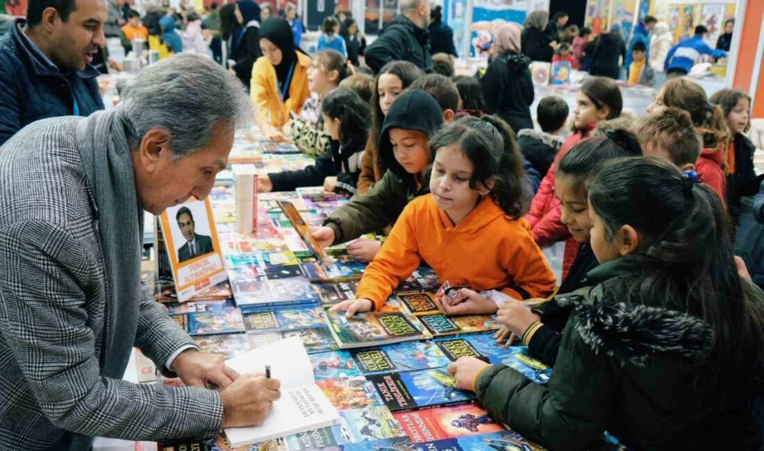 İNEGÖL BELEDİYESİ’NİN BU YIL 7’NCİSİNİ DÜZENLEDİĞİ KİTAP GÜNLERİ, HER GÜN