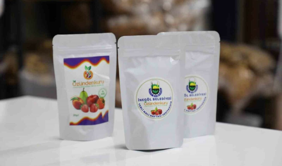 İnegöl’ün yeni markası “Özündenkuru” hizmete girdi İNEGÖL’ÜN BEREKETLİ TOPRAKLARINDA YETİŞEN ÜRÜNLERİN İŞLENİP ÜRETİCİLERİN KAZANCINI ARTTIRMA HEDEFİYLE