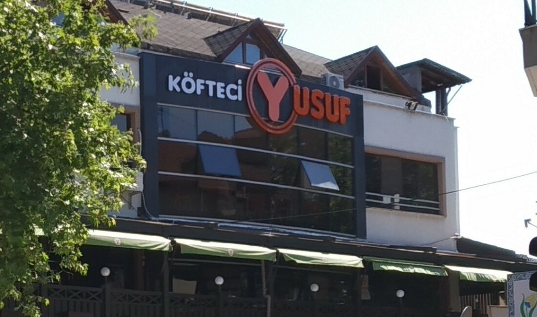TÜRKİYE’NİN YEMEK SEKTÖRÜNDE ÖNEMLİ BİR MARKA HÂLİNE GELEN KÖFTECİ YUSUF’TA