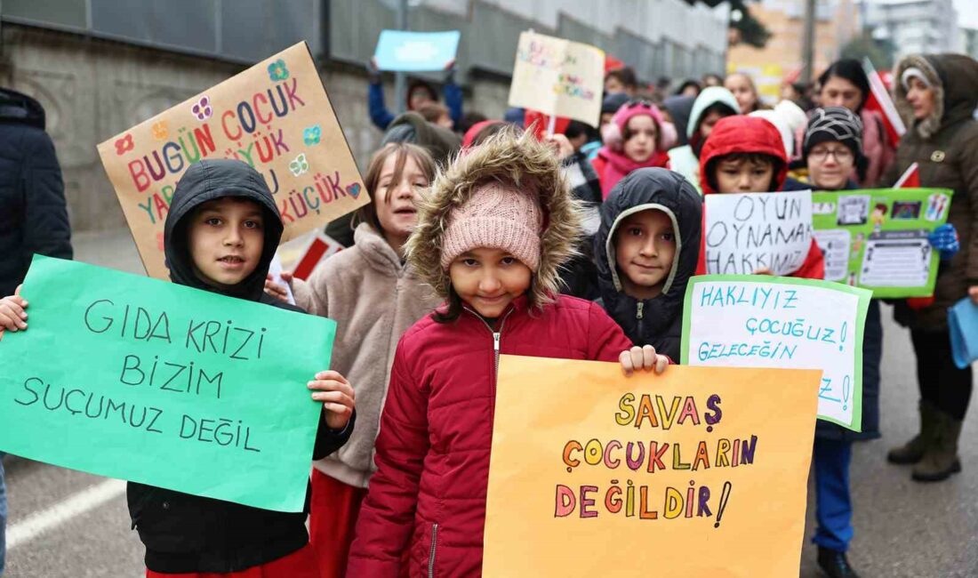 Nilüfer’de söz çocukların BURSA NİLÜFER’DE, 20 KASIM DÜNYA ÇOCUK HAKLARI GÜNÜ NEDENİYLE YÜRÜYÜŞ