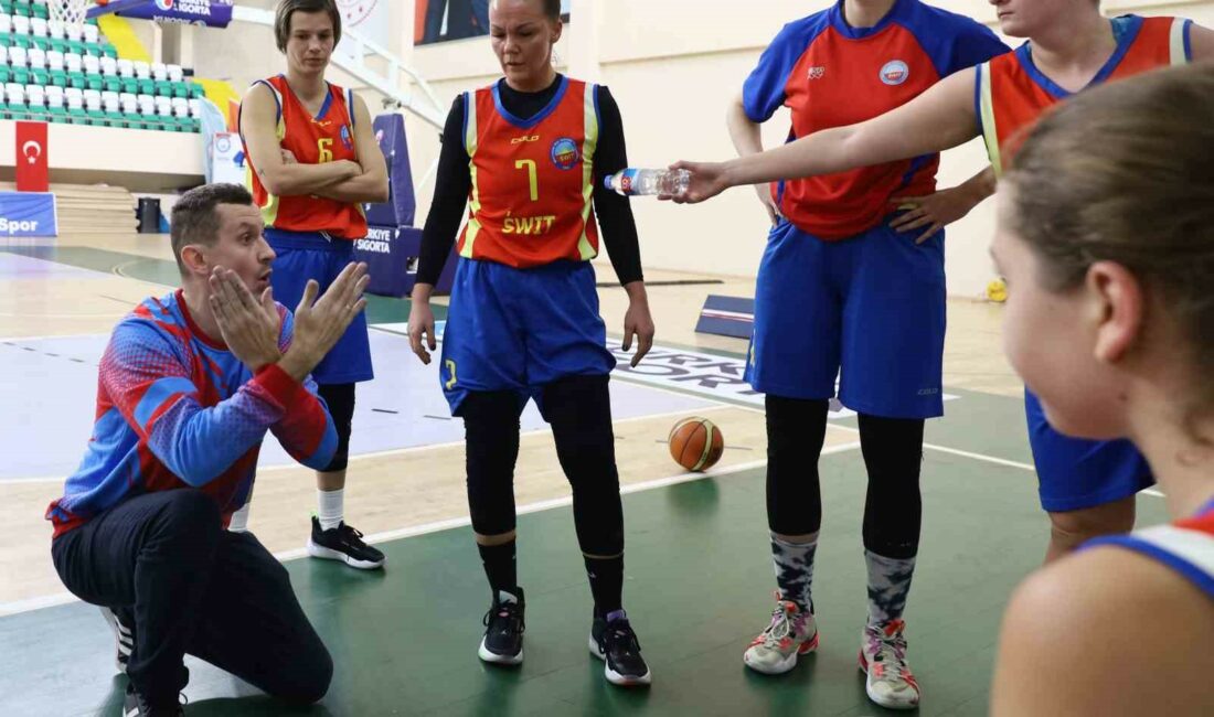 Potada sessiz şampiyona başladı ULUSLARARASI SAĞIRLAR BASKETBOL FEDERASYONU TARAFINDAN BURSA BÜYÜKŞEHİR BELEDİYESİ’NİN DESTEKLERİYLE DÜZENLENEN