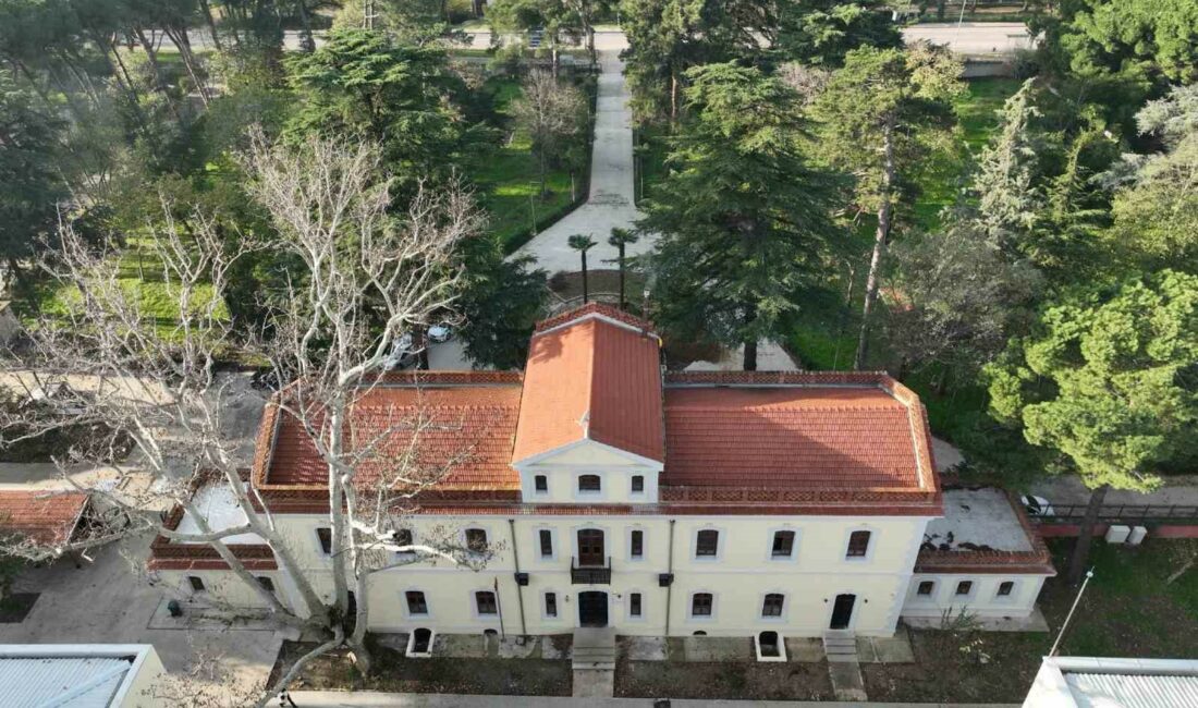 132 yıllık tarihi okul, ilk günkü ihtişamına kavuştu BURSA’DA 2. ABDÜLHAMİD HAN'IN EĞİTİM HAMLELERİNDEN BİRİ OLARAK, 1891 YILINDA