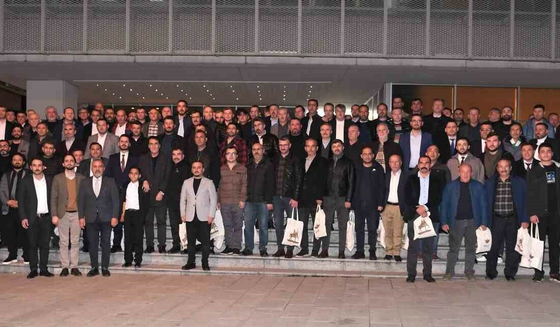 OSMANGAZİ BELEDİYE BAŞKANI MUSTAFA DÜNDAR, AK PARTİ OSMANGAZİ İLÇE TEŞKİLATI