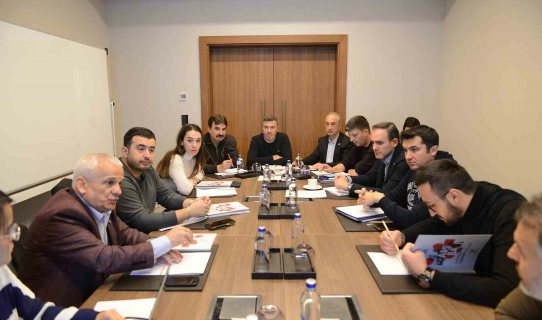 Bursa Business School’da Tarihi Çarşı ve Hanlar Bölgesi Çalıştayı BURSA TİCARET SANAYİ ODASI (BTSO) ORGANİZASYONUNDA, BURSA TARİHİ ÇARŞI VE