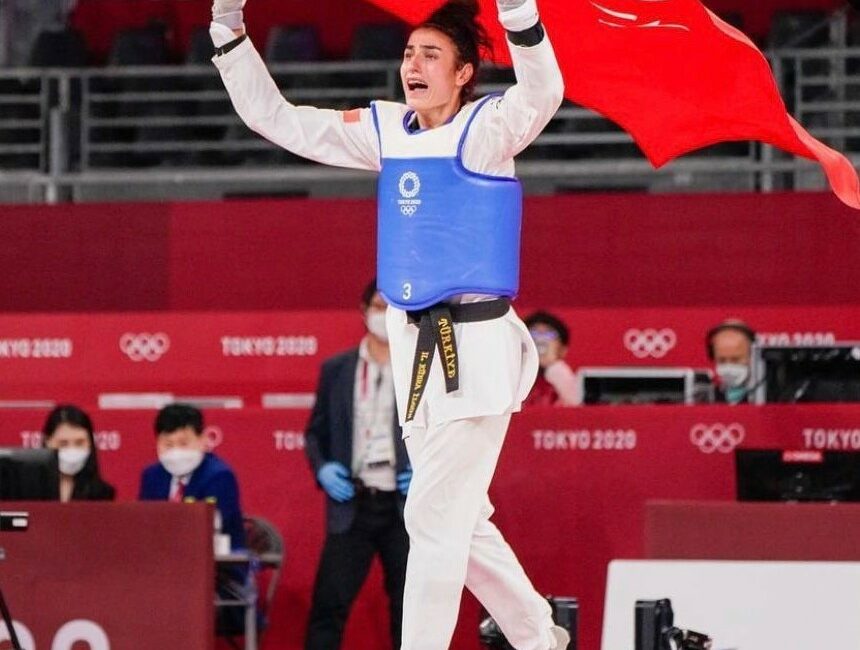 BURSA BÜYÜKŞEHİR SPORCULARI OLİMPİYAT YOLCUSU