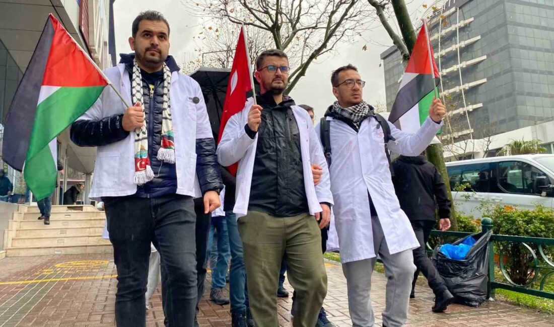BURSA’DA DOKTORLAR İSRAİL'İN FİLİSTİN HALKINA YAPTIĞI ZULMÜ PROTESTO ETMEK İÇİN