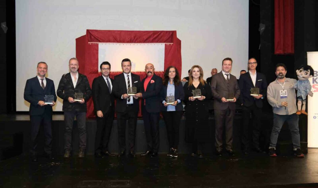 Bursa’da kukla ve gölge oyunu şöleni BURSA BÜYÜKŞEHİR BELEDİYESİ ADINA BURSA KÜLTÜR SANAT VE TURİZM VAKFI